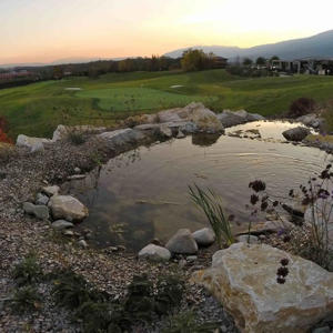 GOLF & RESORT